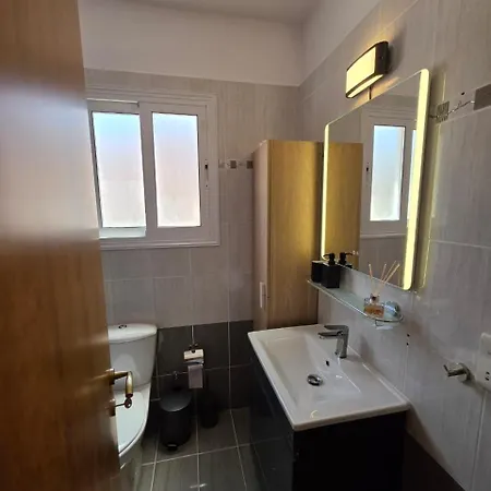 Ithaki Garden Cozy 1br Universal بافوس