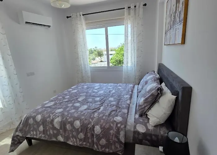 Ithaki Garden Cozy 1br Universal アパート パ フォス