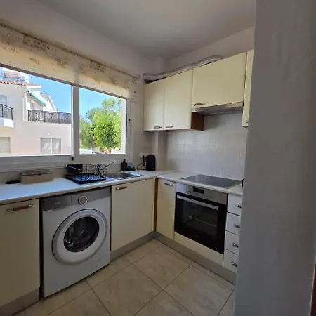 Apartment Ithaki Garden Cozy 1br Universal Paphos